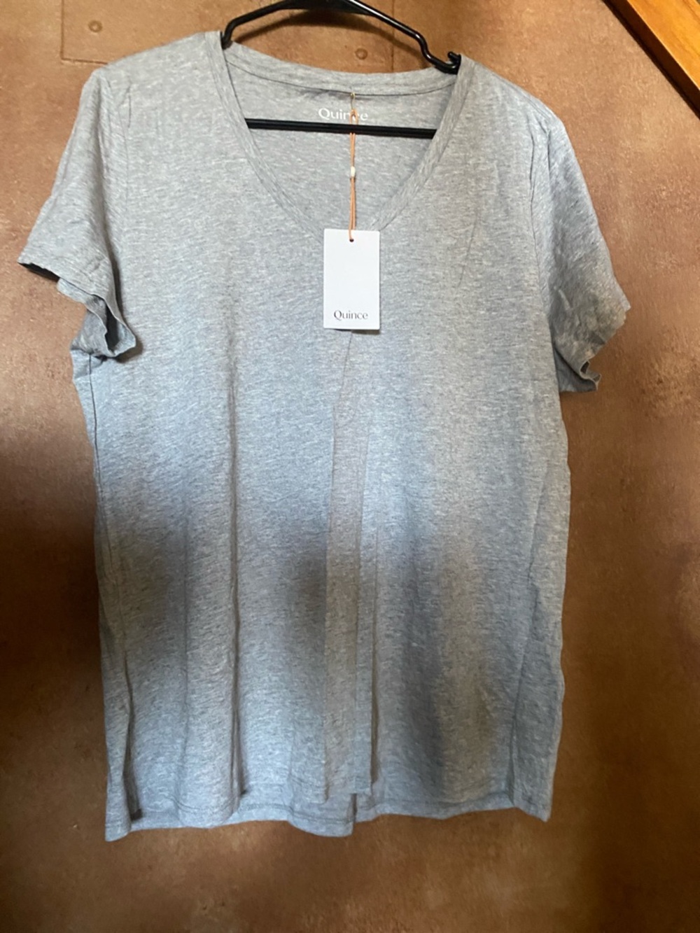 Quince V Neck Tee - Picture 4 of 4